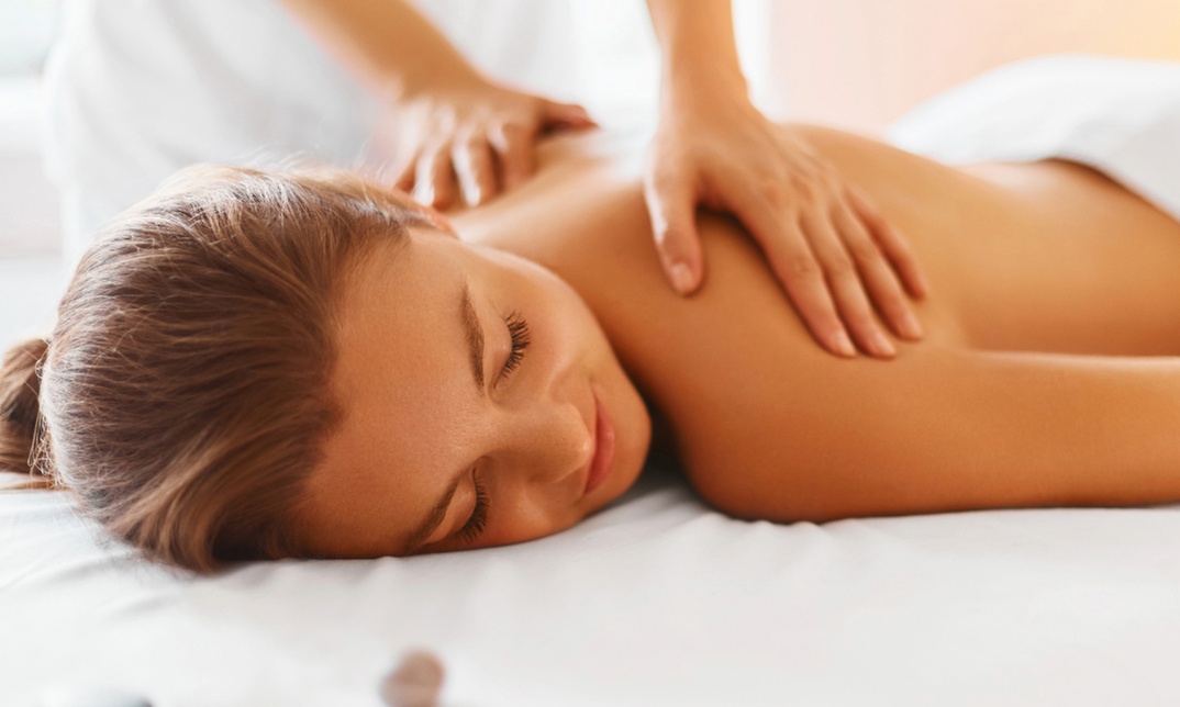 Unwind with a 55 Minute Massage & Aromatherapy Combo 
