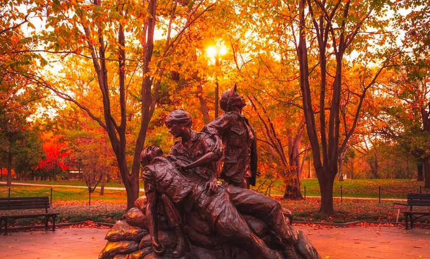 Image 6: Washington DC Monuments & Memorials Sunset Walking Tour 