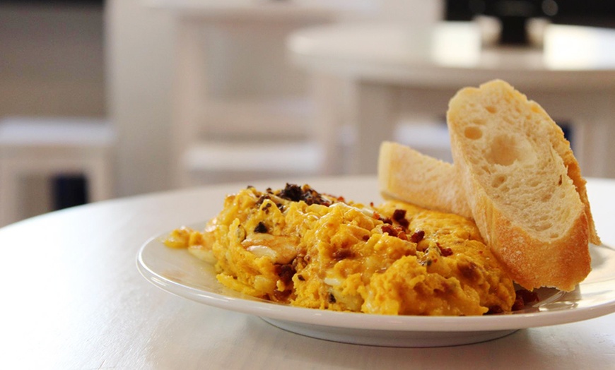 Image 10: Tapeo que te veo: croquetas, tortilla y bebidas para 2 personas