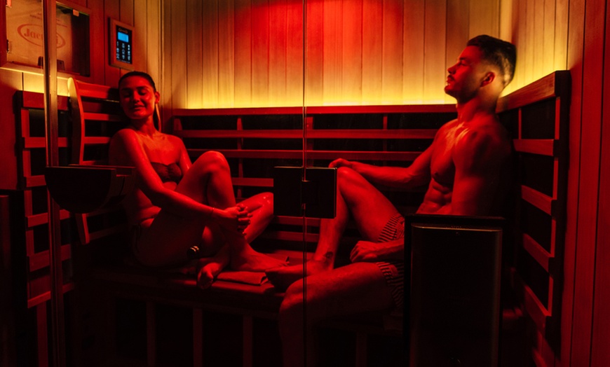 Image 3: Unwind with 60-Minute Hyperbaric Oxygen Therapy for One or Two People