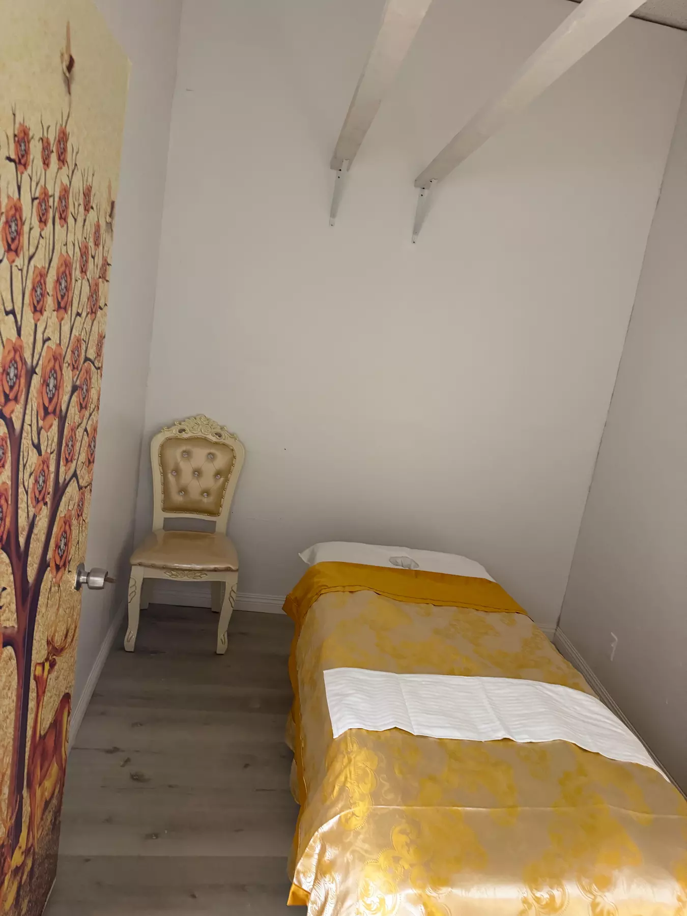 Relax with One 60, 90, or 120-Minute Swedish or Deep Tissue Massage at Leading massage (Up to 54% Off)