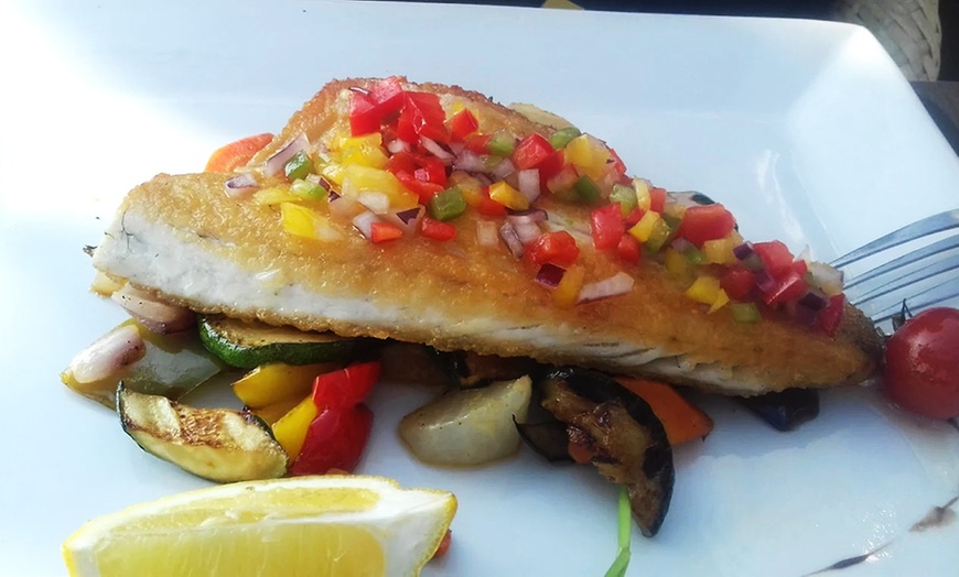 Image 11: L’AZUR : plats frais préparés minute pour un dîner convivial