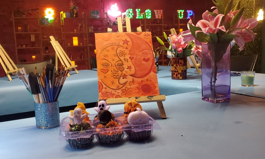 Image 4: Handcraft: Course for 1 Person or Pretty Pumpkin Painting for 2 or 4