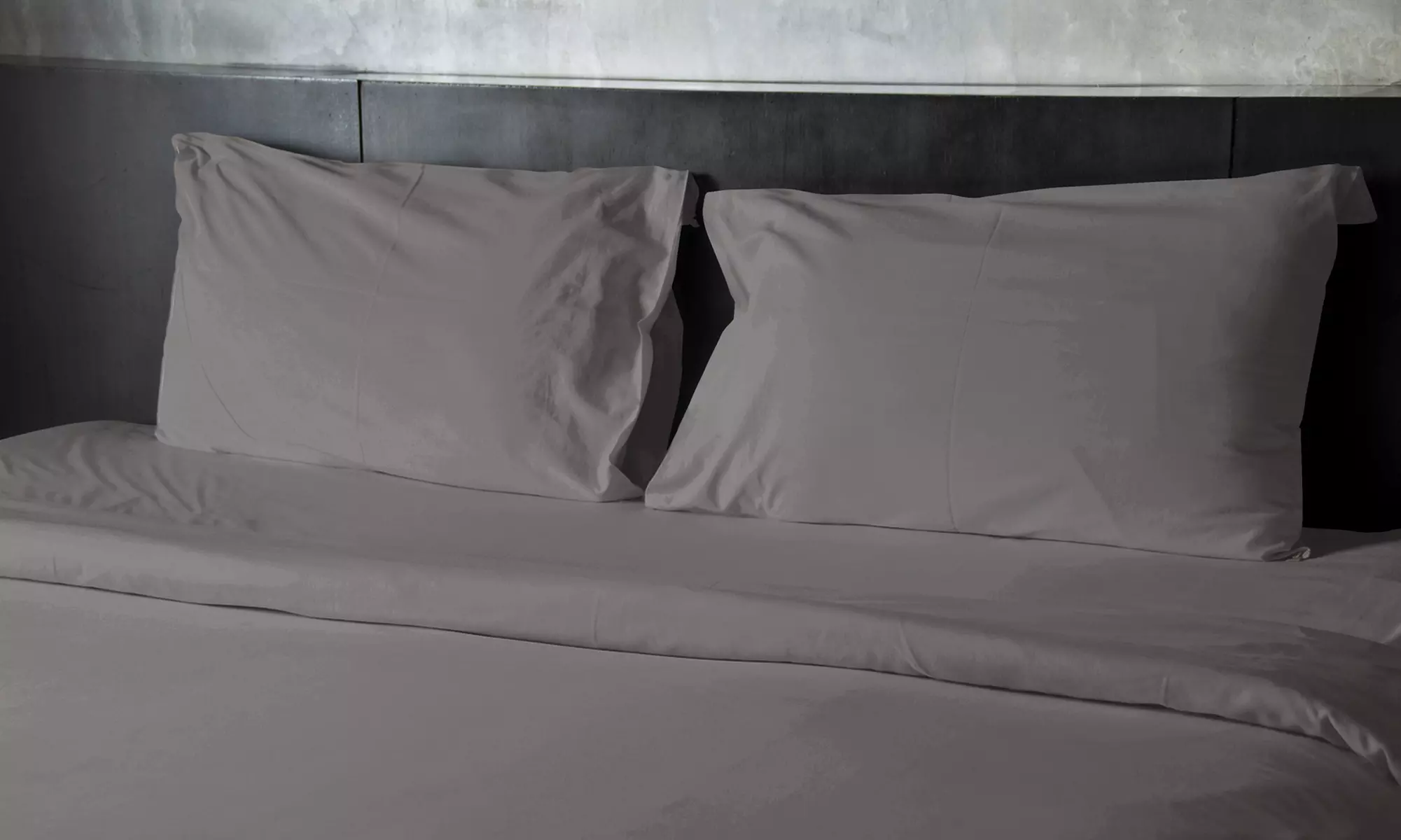 King Size Bamboo Comfort 4-Piece 1800 Count Bedding - EXTRA SOFT DEEP SHEETS