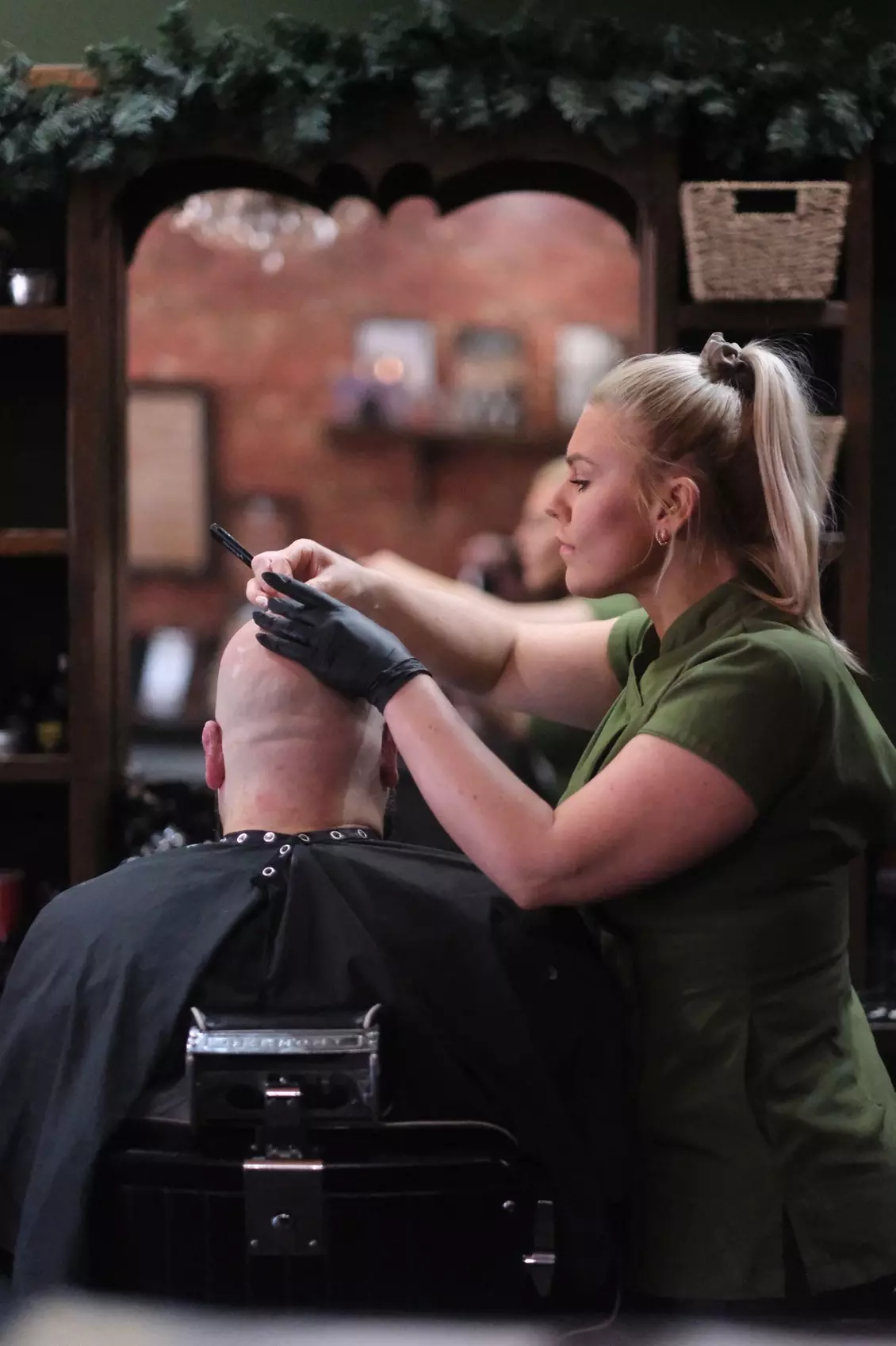 The Gentleman’s Reset – Sharp Shaves & Relaxing Extras