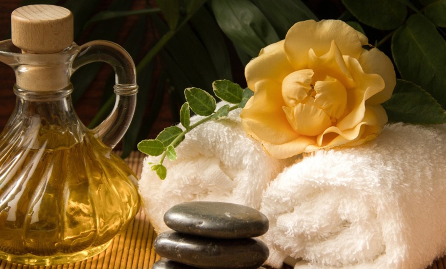 Image 3: 60-Minute Swedish Massage or 90-Minute Blissful Combo Special Massage 