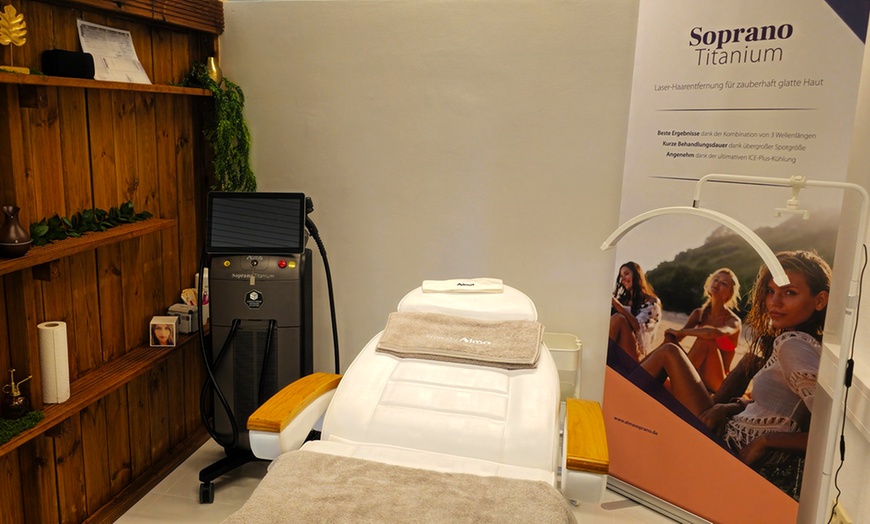 Image 7: Microneedling für das Gesicht inkl. Hyaluron & opt. Maske für 1 Person