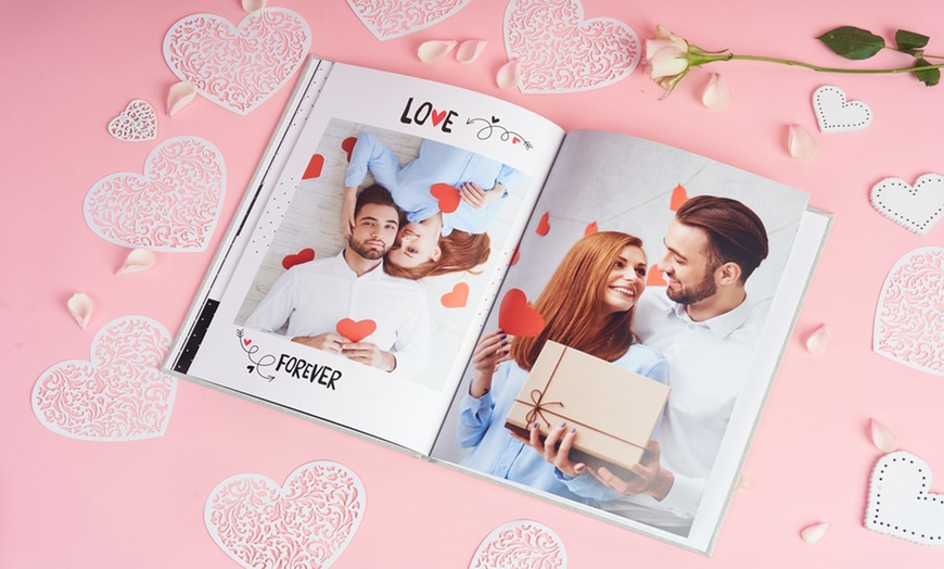 Image 2: Fotolibro A4 prémium personalizable: documenta tus momentos con estilo