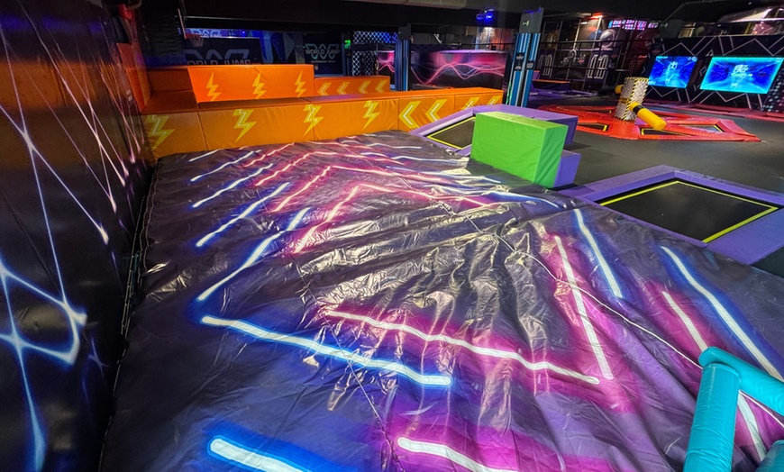 Image 7: 1 hora de saltos en World Jump - Atenea para 1 persona