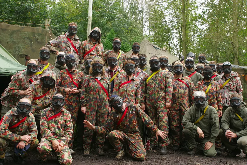 Almere: 2,5 uur paintballen