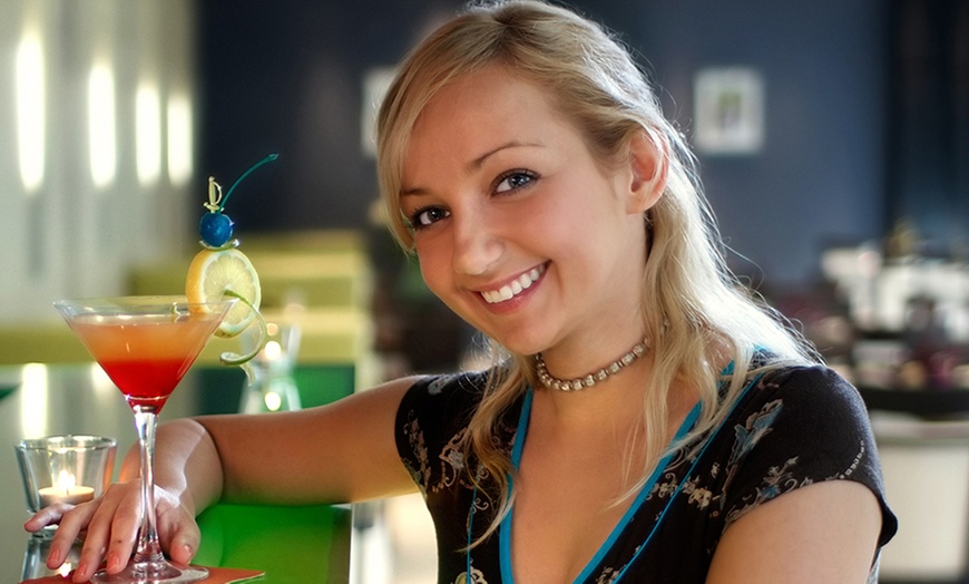 Image 9: Gdynia: 1-7 nocy ze śniadaniami lub wyżywieniem HB