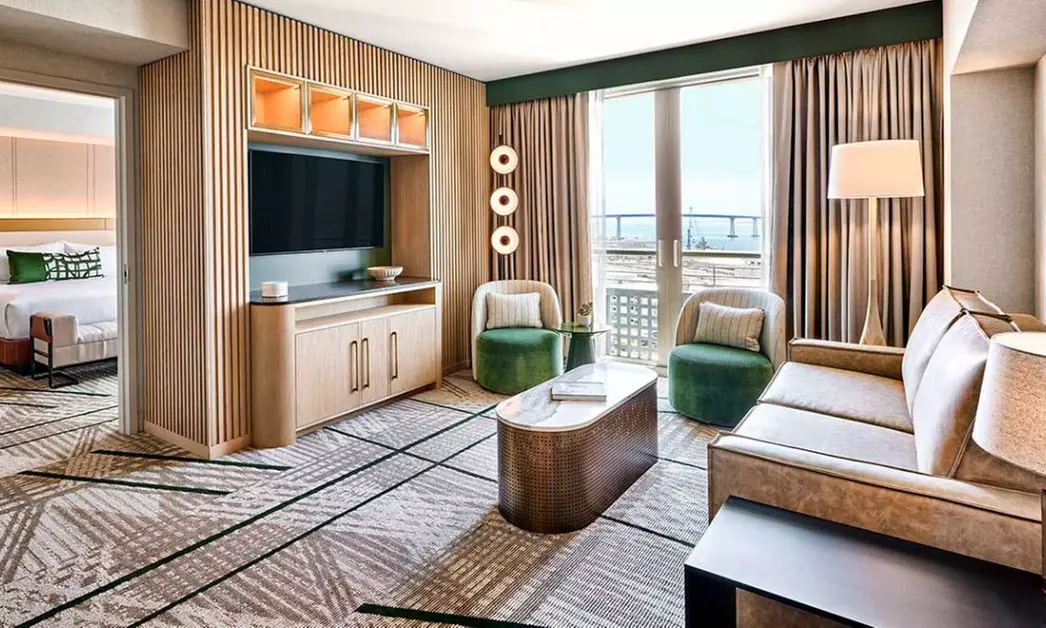 Member's Only: 4-Star Omni Hotel in San Diego's Gaslamp Quarter