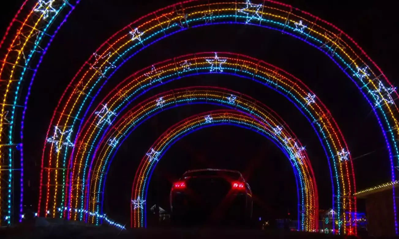 Take Your Loved Ones for a Magical Illuminated Holiday Drive-Through