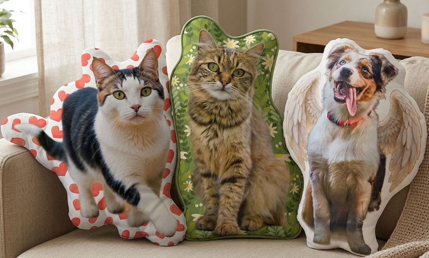 Image 6: Personalized 3D Pet Pillow - Up to 78% Off!