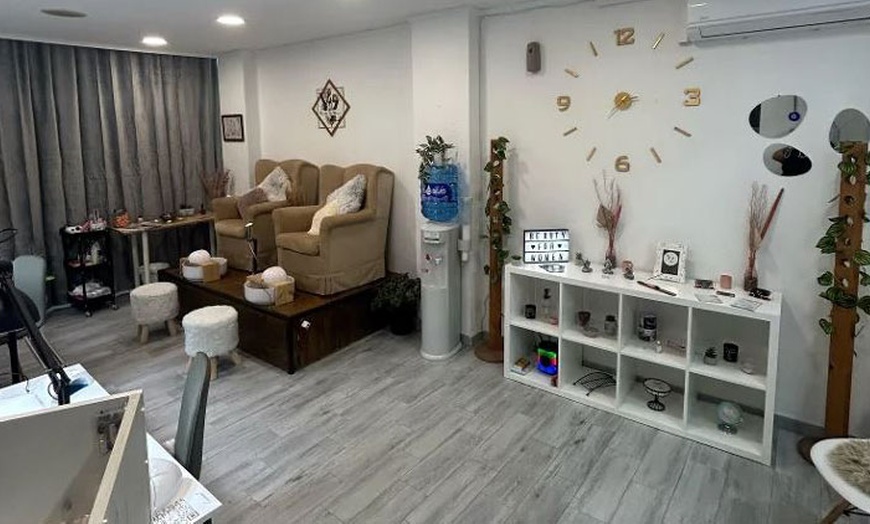 Image 2: Lifting y tinte de pestañas y opción a depilación y laminado de cejas