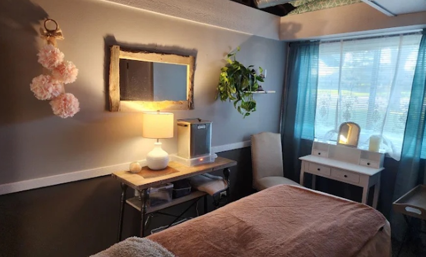 Image 6: 60 or 90-Minute Lymphatic Drainage Massage with Optional Essential Oil