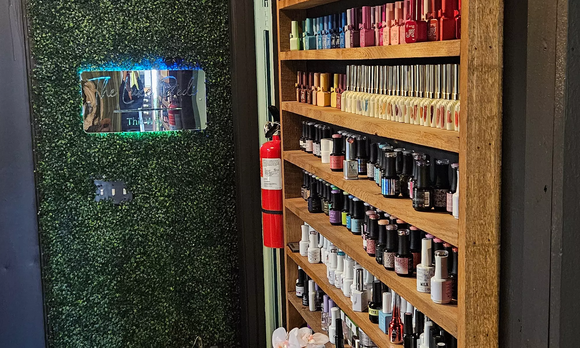 Refresh and Rejuvenate with a Luxury Waterless Pedicure 