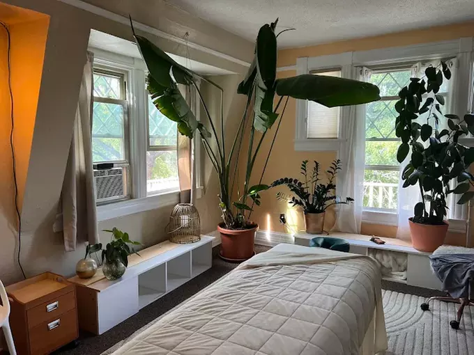 Unwind with 60 or 90 Minute Deep Tissue Massage