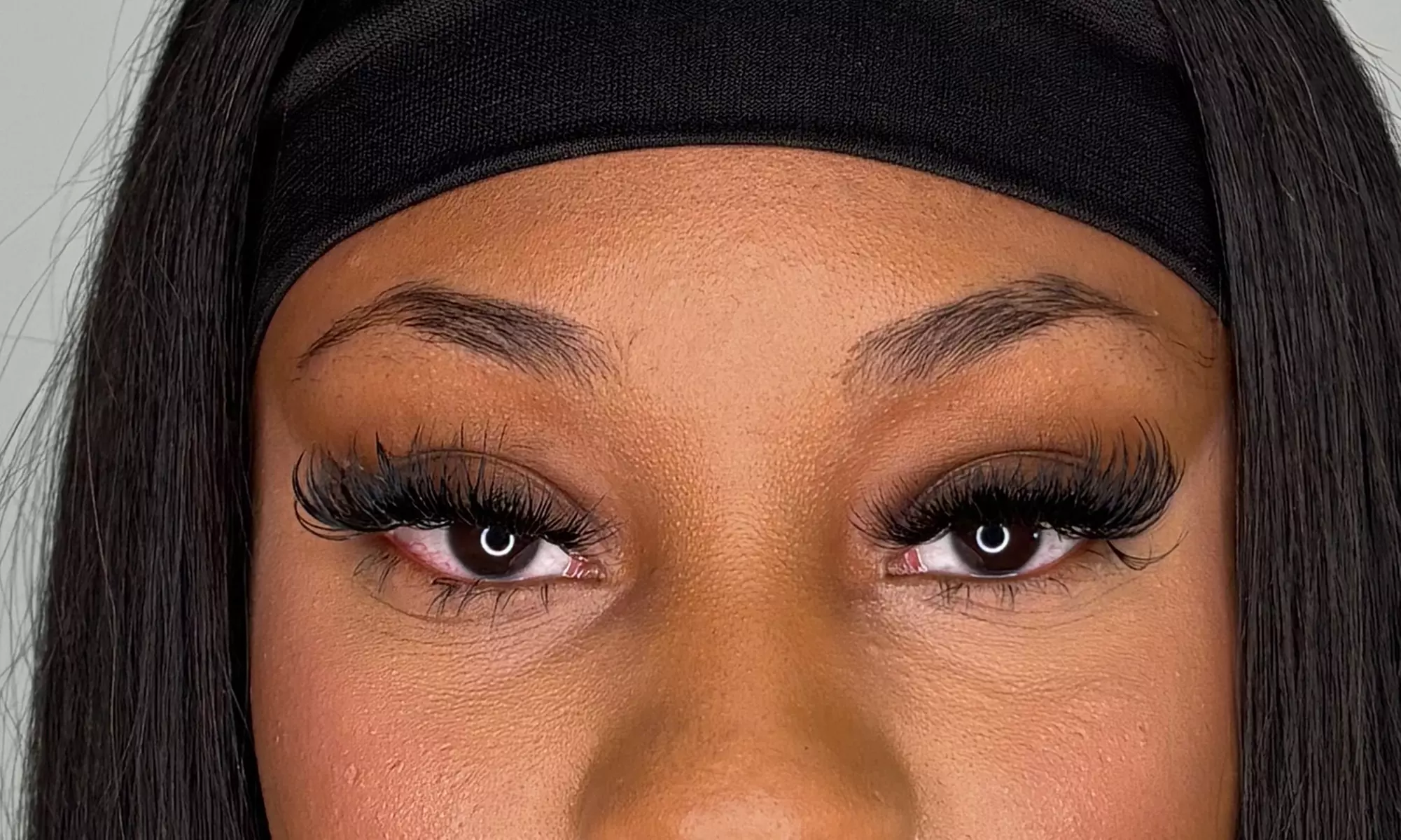 Transform Your Look with One Ombré Powder Brow or/& Touch Up Session