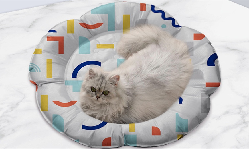 Image 7: Portable Cushioned Pet Cooling Pad 