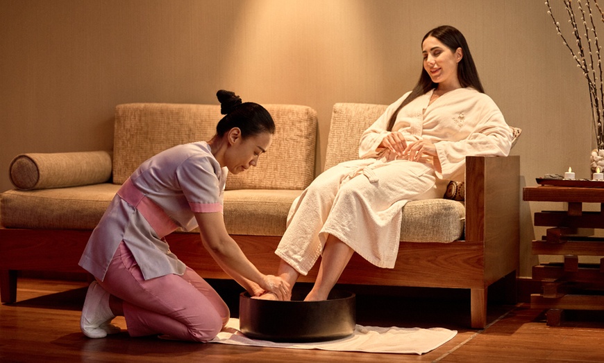 Image 2: Unwind and Relax: 60 or 90-Minute 5* Spa Treatment