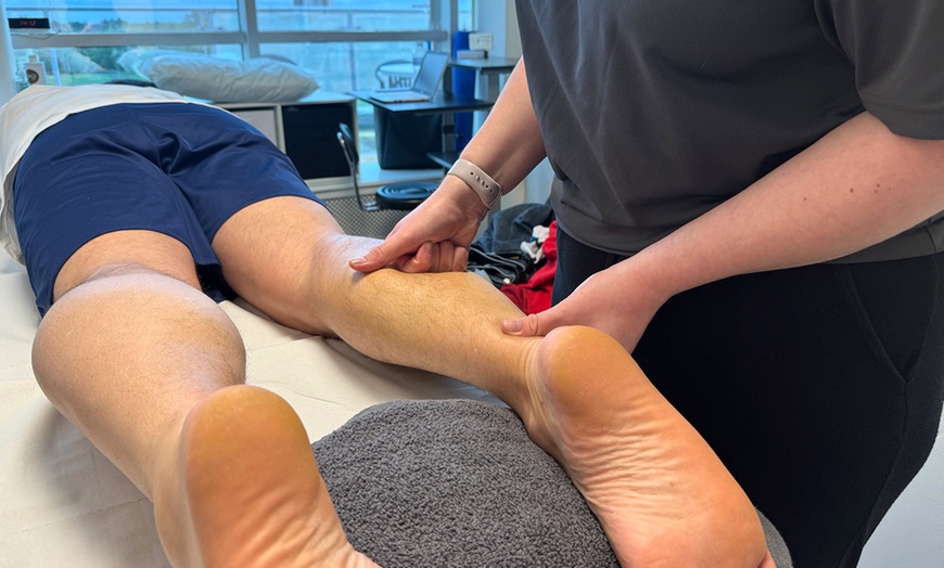 Image 5: 30-, 60- or 90-Min Full Body Massages or Physiotherapy Choices Await