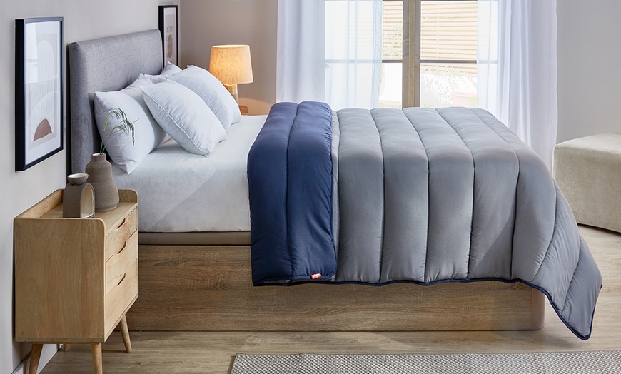 Image 2: PIKOLIN - Couette réversible 400 g/m²  bicolore toucher duvet chaude respirante 4 saisons dimensions au choix