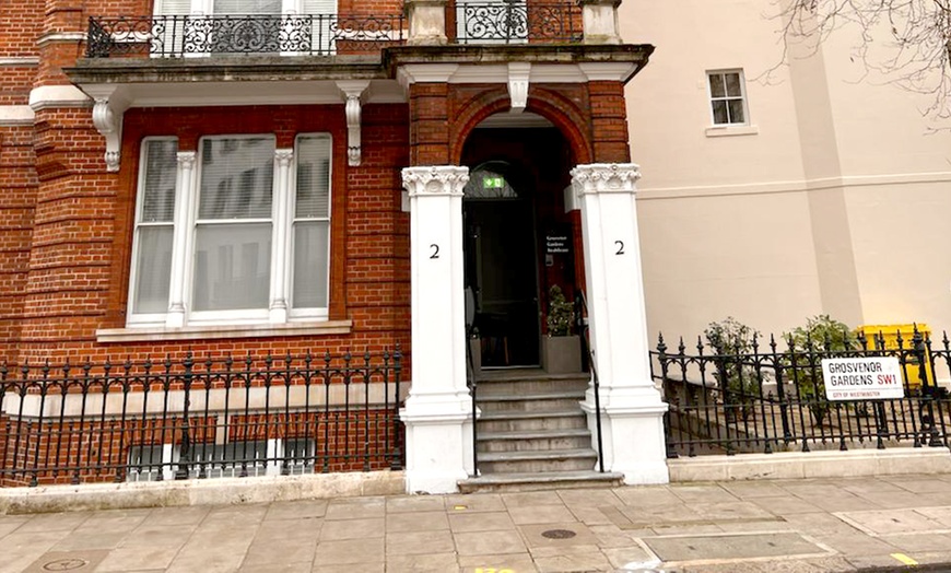 Image 5: 1 or 2 Sessions of Polynucleotide - Croma Phill Art or Face For 1 or 2