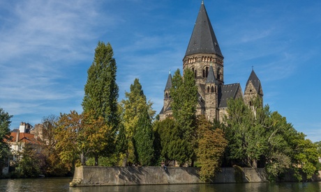Metz : chambre double avec pdj, boisson de bienvenue au B&B Hôtel METZ Est Technopole Pôle Santé pour 2