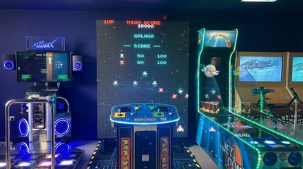 For 2 People: Unlimited Play, Unlimited Popcorn + Come & Go Pass - Continue Arcades