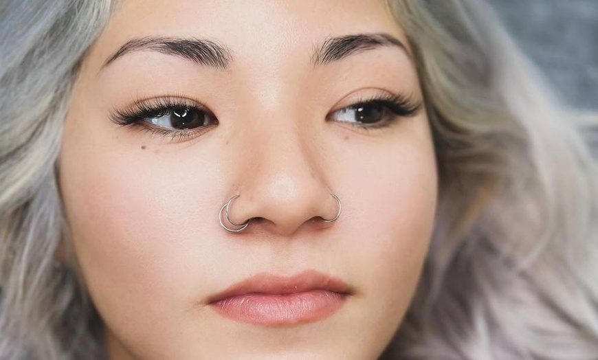 Image 9: Lash Perfection: Classic, Hybrid or Volume Full Set Eyelash Extensions