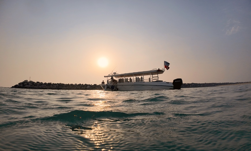 Image 8: Discover Scuba Diving in Dubai – Guided Boat Dive Experience