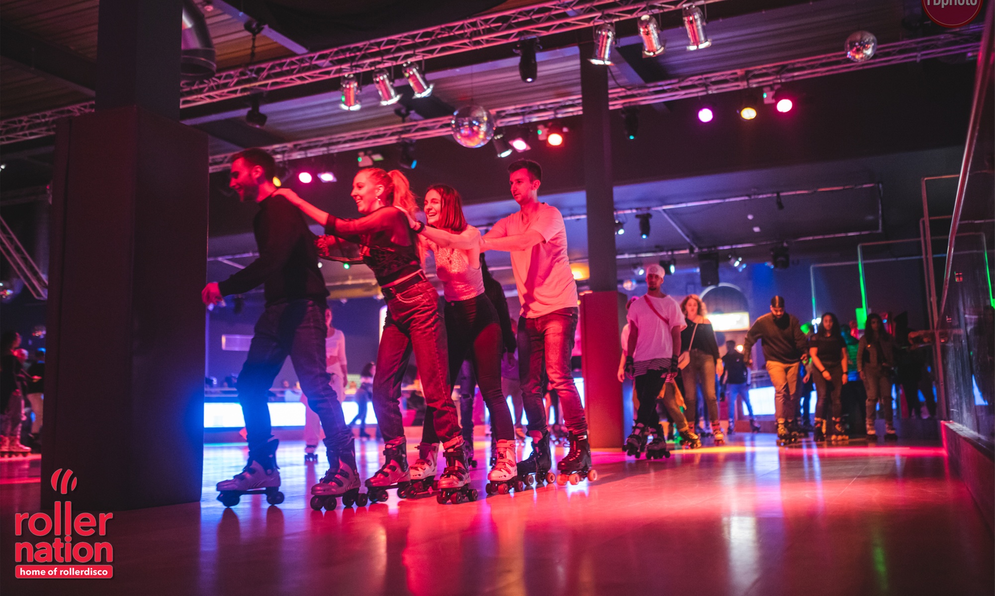 Adult Roller Disco Nights in London – DJ-Led Skate Parties Thu–Sat