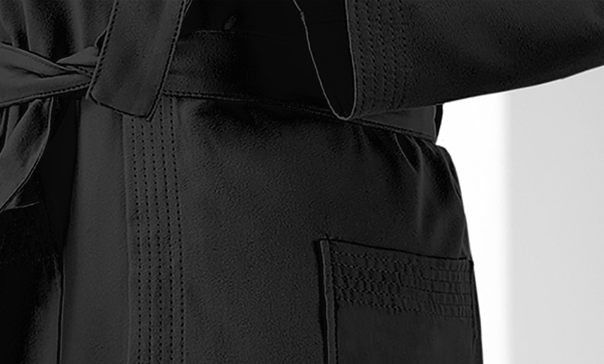 Image 35: Sneldrogend microfiber badjas met capuchon