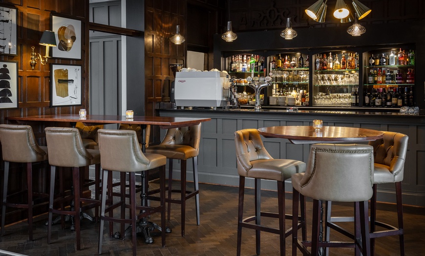 Image 2: Choice of Spa Day with Treatments, Lunch & Prosecco