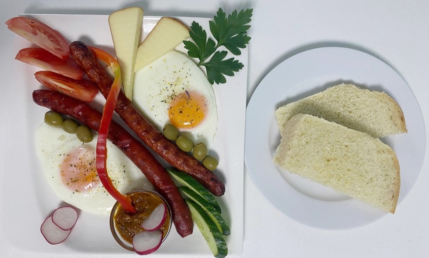 Image 4:  Frühstück nach Wahl inkl. Heißgetränk für 1, 2 oder 4 Personen