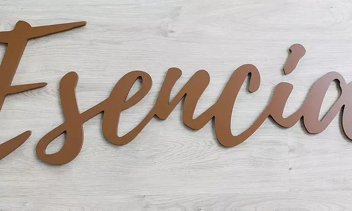 Masaje relajante en pareja con envoltura en Centro de Estética Esencia