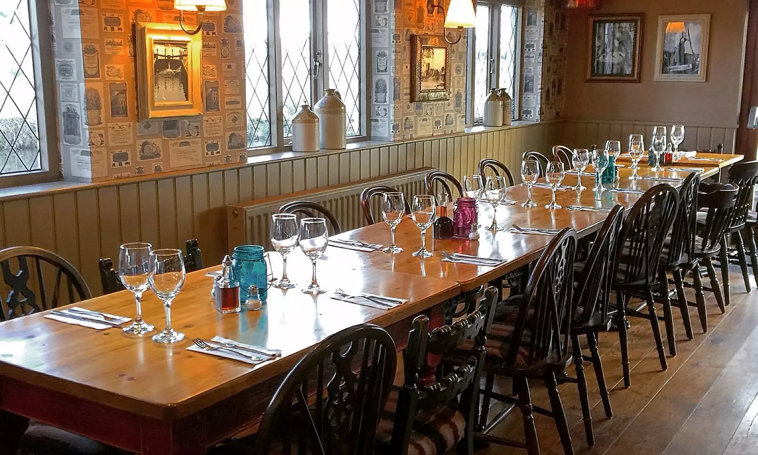 Sunday Roast Platter & Wine for 2, 3 or 4