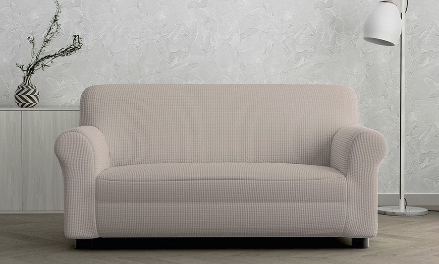 Image 9: Elastische stoel- of bankhoes 'Leslie'