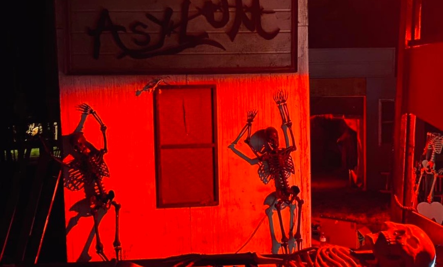 Image 4: Haunted Scream Park Experience on Select Nights in October & November