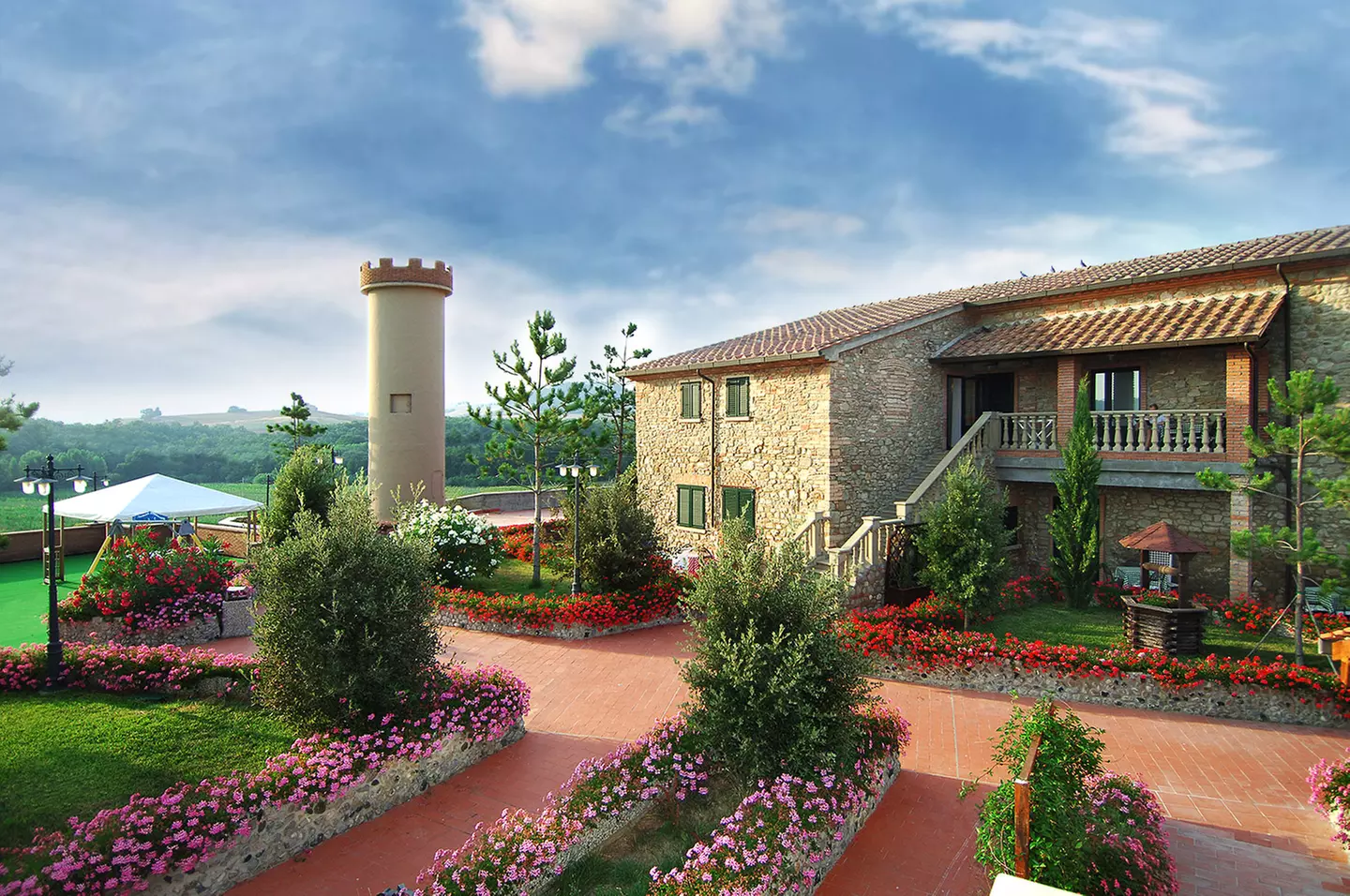 Val di Cecina: camera Standard con colazione o mezza pensione e Spa