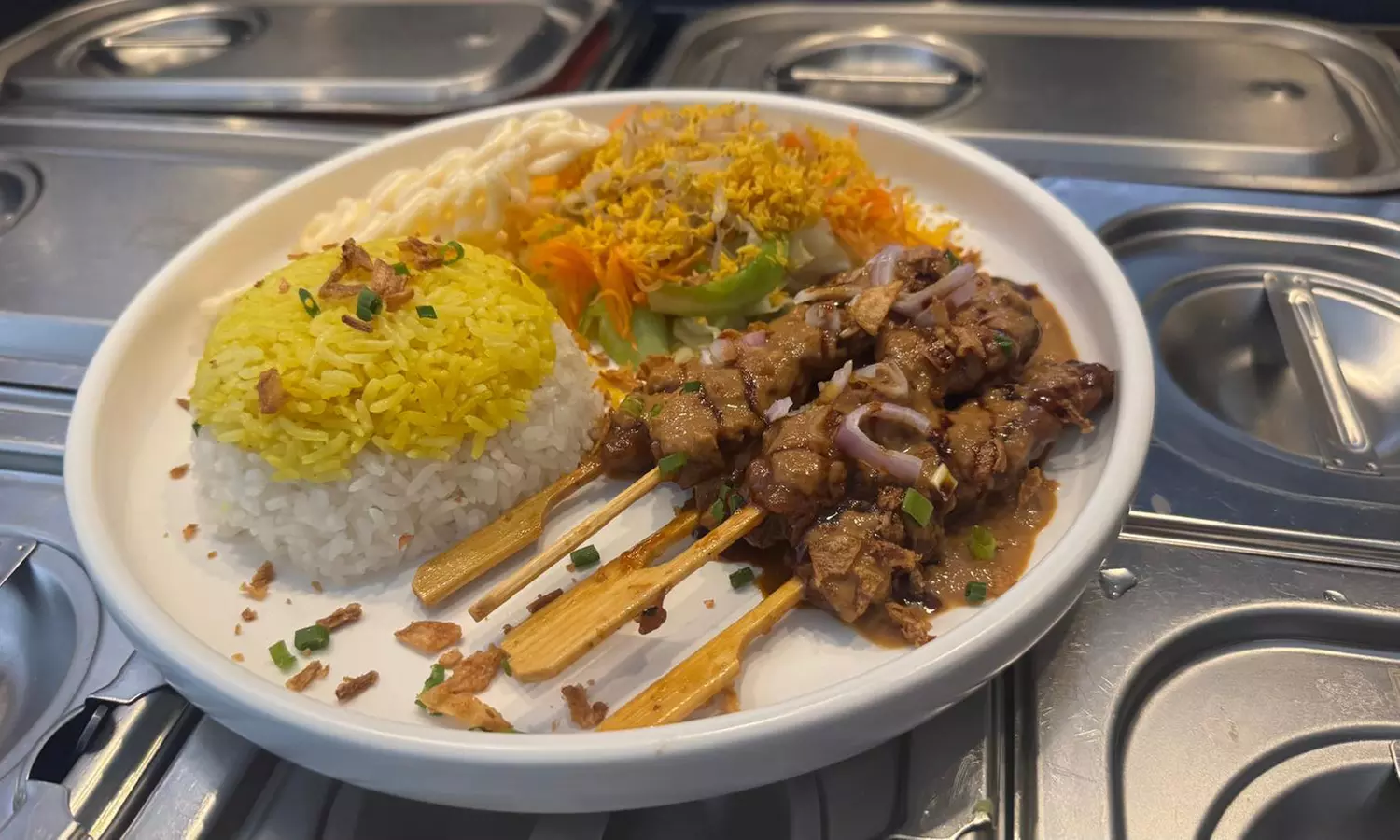 Genieße ein indonesisches 3-Gänge-Menü für 2 oder 4 Personen