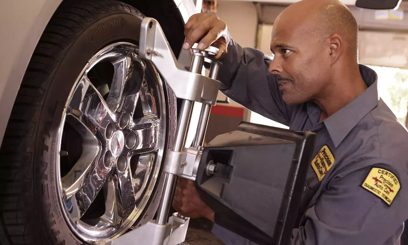 Improve Safety and Efficiency with 2 or 4 Wheel Alignment Services