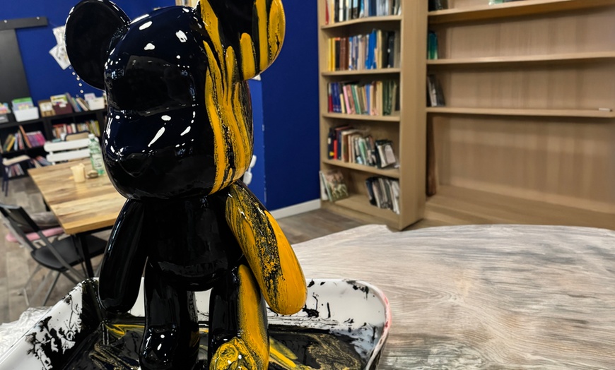 Image 22: Taller de pintura de un osito de peluche para 1 o 2 personas