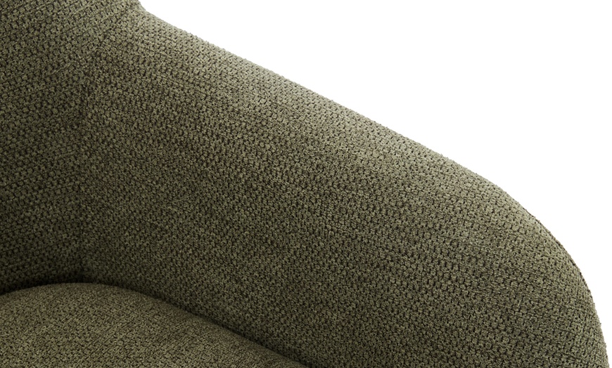 Image 36: Poltrona scandinava con gambe in legno massello Doosense