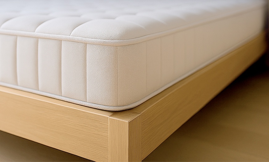 Image 3: The White Stone pocketvering- en traagschuimmatras