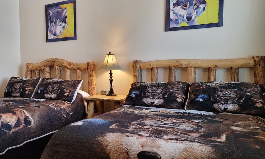 Image 17: Colorado Lodge near Rocky Mountain National Park