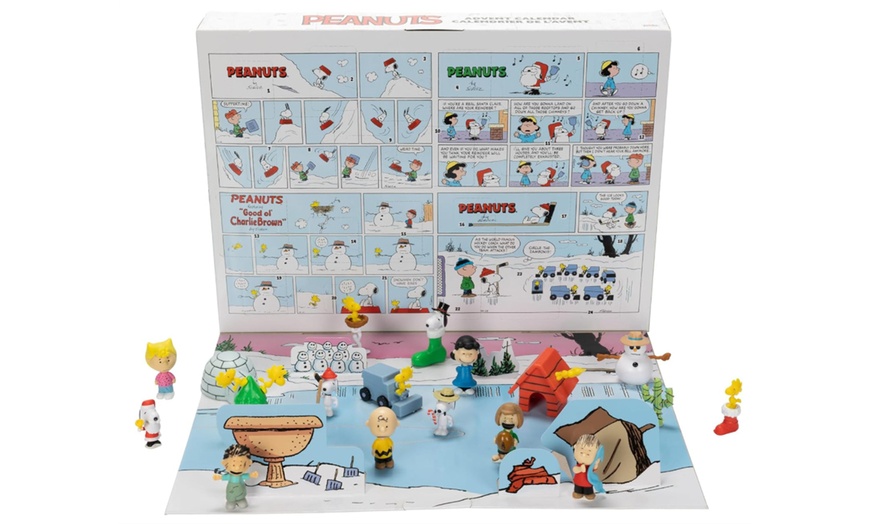 Image 2: Peanuts-Themed 24-Day Advent Calendar