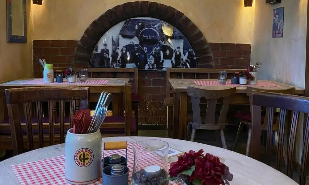 Bayrischer Klassiker nach Wahl inkl. Bier für 2 oder 4 Personen