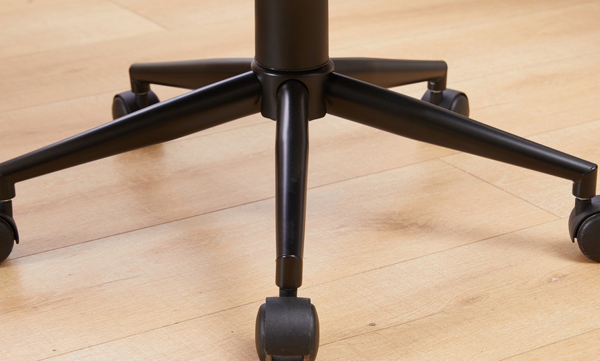 Image 5: Upholstered Swivel Office Chair